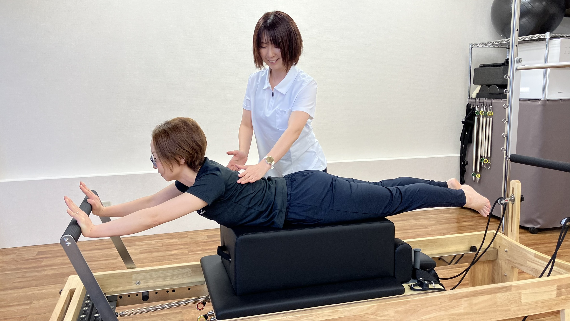 ピラティス　うつ伏せ